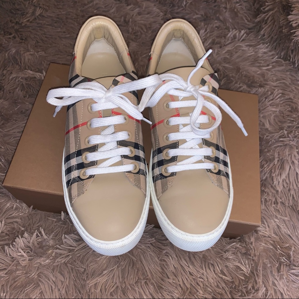 Burberry Sneakers